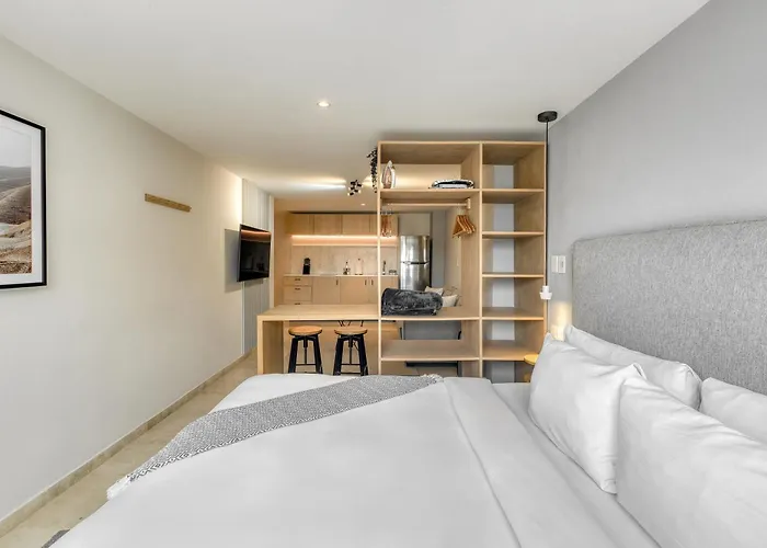 Apartment Qro 302 *